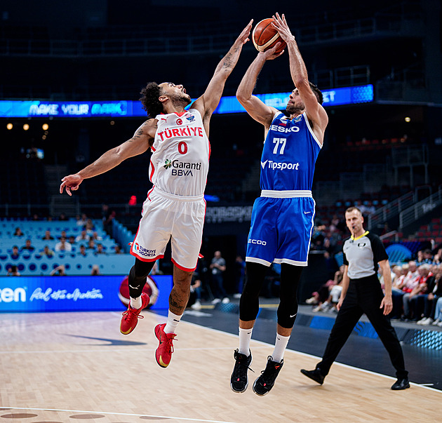 EuroBasket ONLINE: Skvělý vstup Čechů. Turky zaskočili energickým přístupem