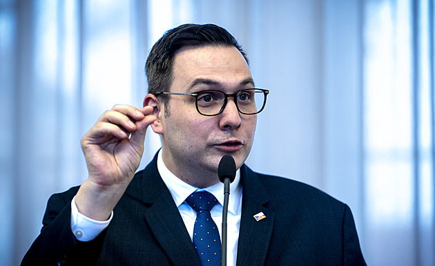 Lipavský navrhne EU omezení ruských diplomatů v Schengenu. Moskva hrozí odvetou