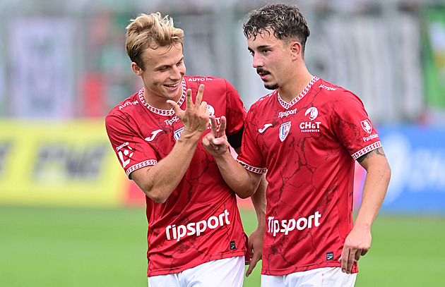Pardubice - Bohemians 1:1, domácí sahali po první výhře, radost jim sebral Kadlec