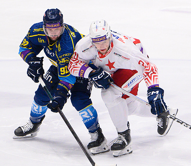 Slavia poskočila do čela první ligy, Vsetín prohrál s posledním béčkem Pardubic