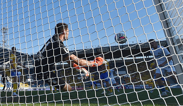ONLINE: Teplice - Liberec 0:0, stále se hraje bez branek. Hlavatý neproměňuje penaltu