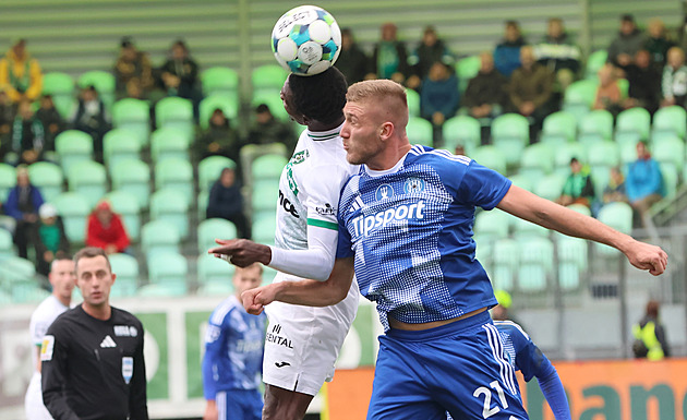 Penalta! Tak ne, není. A Karvinští se rozešli s Olomoucí smírně