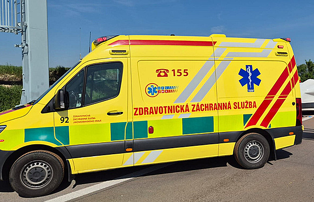 Srážka dodávky a kamionu na dálnici D2 u Brna: jeden mrtvý