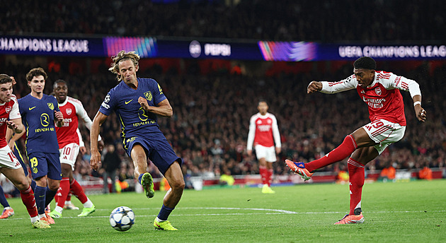 ONLINE: Arsenal hraje proti Atlétiku, City vede, Barcelona drtivě zvítězila