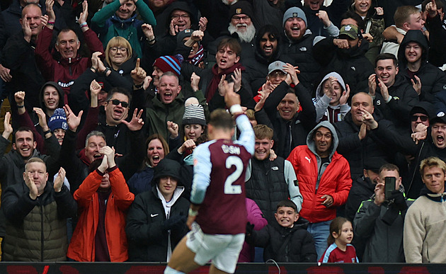 ONLINE: Krejčí v základu, Wolves ztrácí. Aston Villa vede nad City, hraje i Arsenal