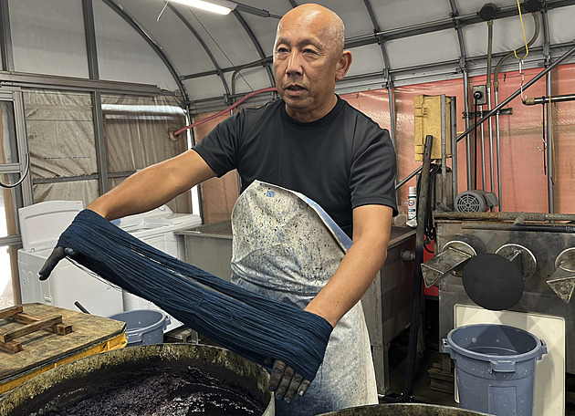 Všichni už odešli. Japonský denim je globální fenomén, jen ho nemá kdo vyrábět