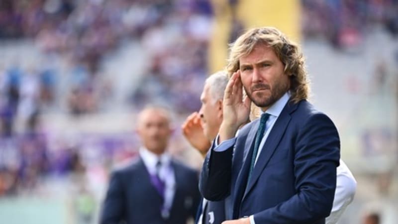 Nedvěd s Ulichem budou vlastnit fotbalový Hradec. Město chce prodejem ušetřit