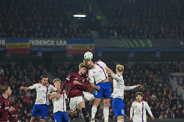 ONLINE: Sparta - Čenstochová 0:0, hosté po rohu pálí do tyče! Štěstí pro domácí