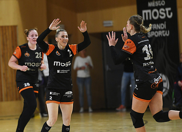 Interligový šlágr ovládly házenkářky Mostu. V tabulce poskočily před Kynžvart