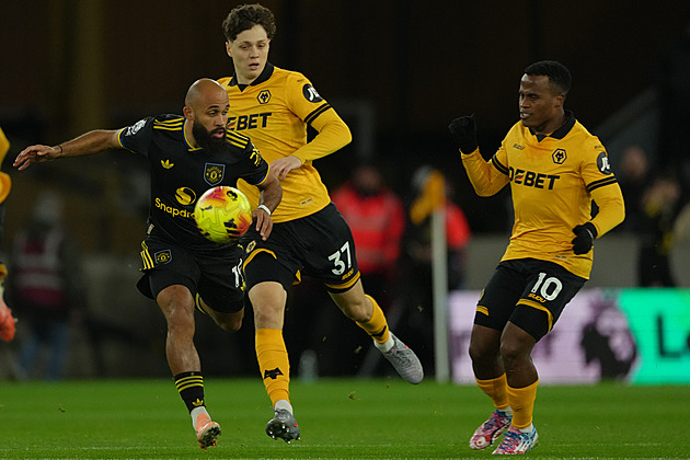 ONLINE: Wolves ztrácí, United přidávají třetí branku. V základu nechybí Krejčí