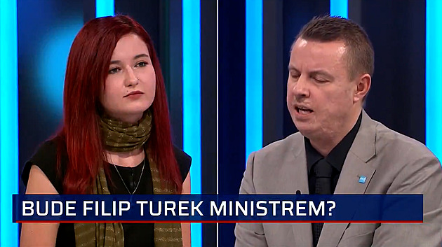 Zdravotní potíže má ze zvedání pravačky. Demetrashvili se posmívala Turkovi