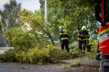 Českem prochází bouřky. Mohou být i velmi silné, varovali meteorologové