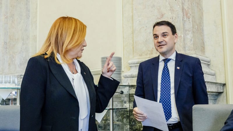 Dolejší: Motoristé jsou za blbce, může to pro ně být fatální. Rozpočet dostal vládu do úzkých