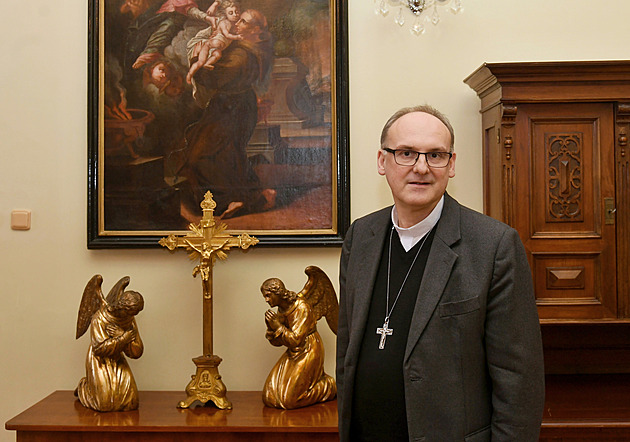 Byl bych rád, kdyby Česko navštívil papež, nabízí se několik výročí, říká arcibiskup