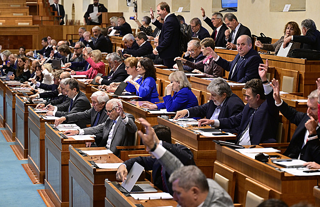 Jak pracovali končící senátoři? Do práce chodili poctivě, s návrhy zákonů je to horší
