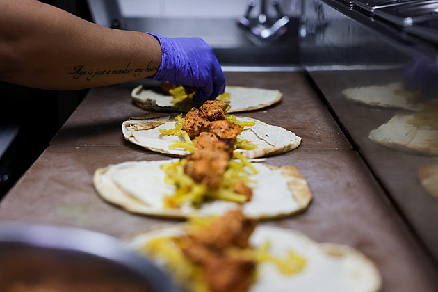 Sendvič za 13 dolarů rozdělil Libanon. Ukázal propast mezi bohatými a chudými